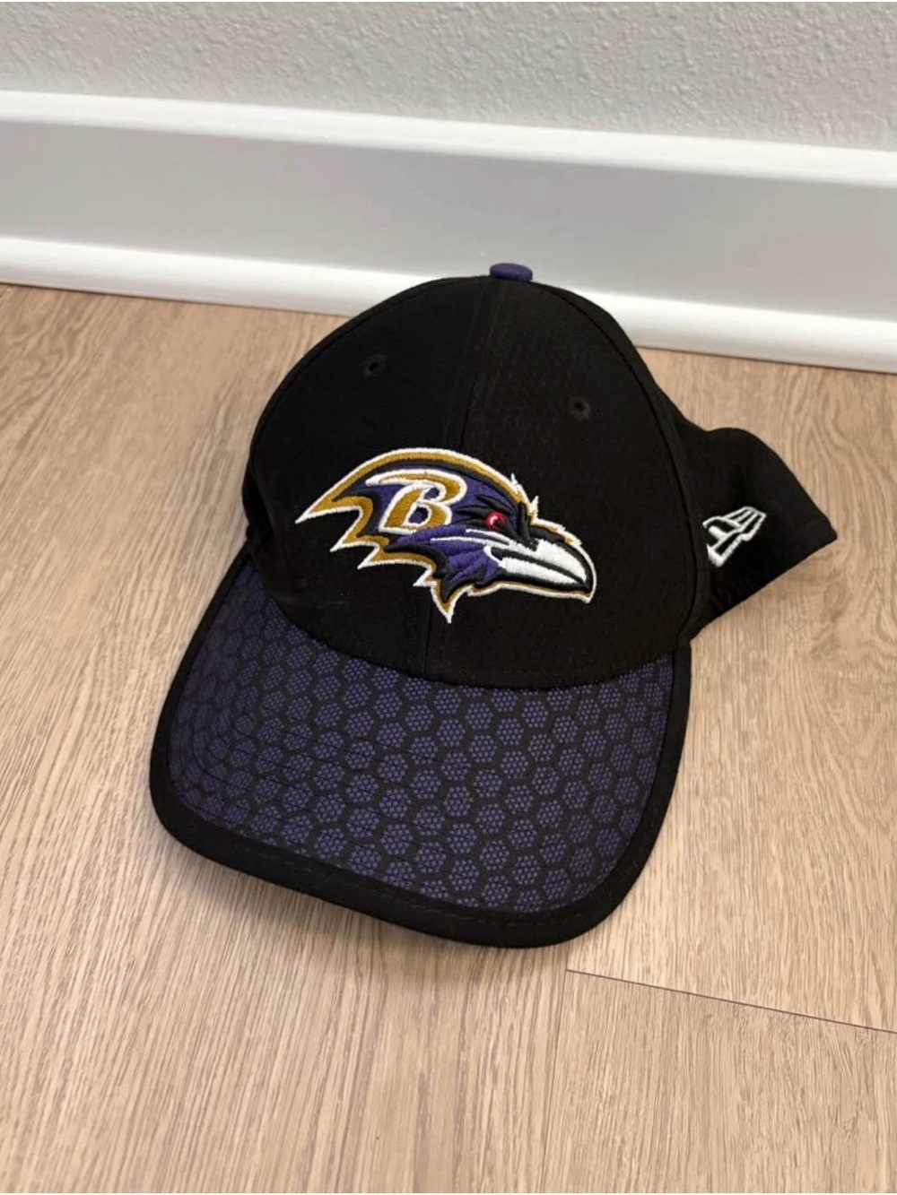 Black and Purple Baltimore Ravens Logo Hat